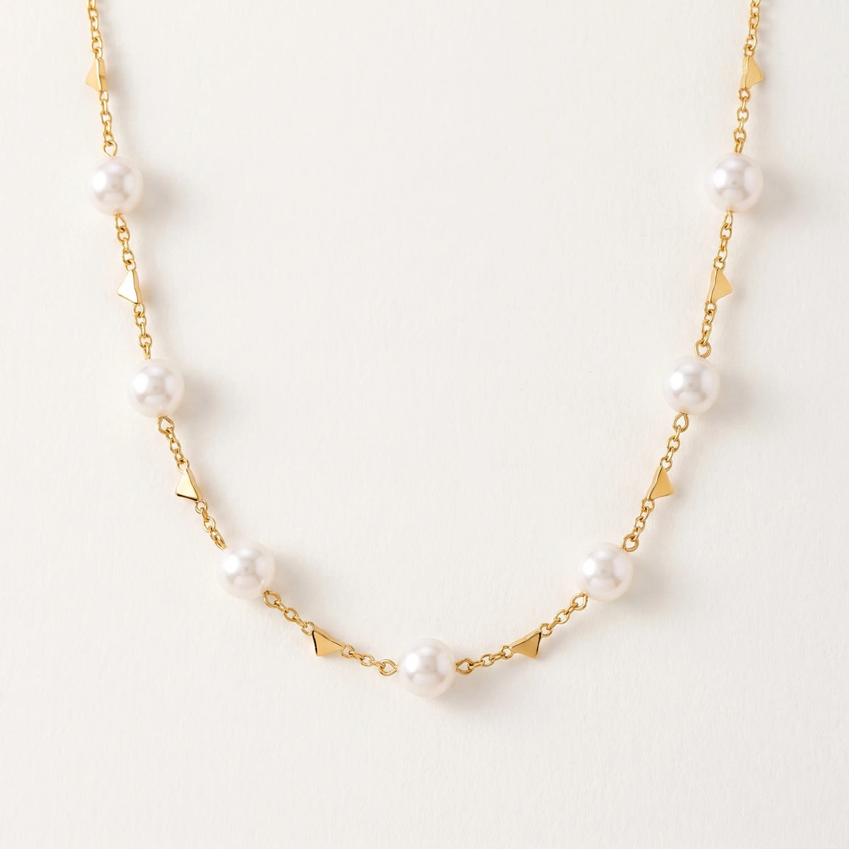 VIVIENNE NECKLACE